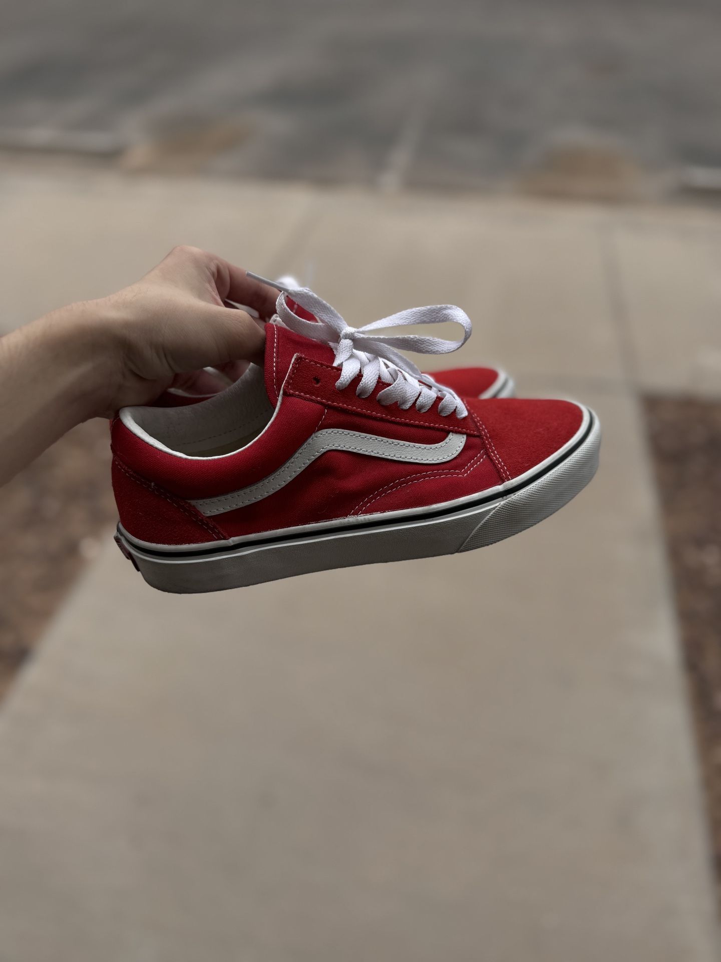 vans old skool red size 7.5 unisex
