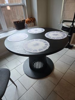 48” breakfast table