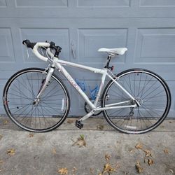 Trek 1.2 WSD Road Bike,  47cm With Shimano Sora, Bontrager Components