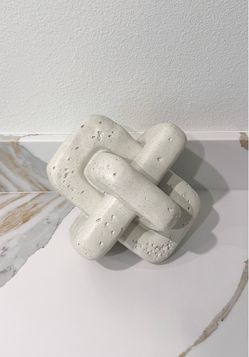 White Knot Sculpture Decor