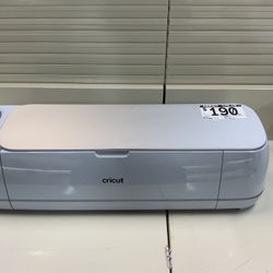 CRICUT MAKER 3