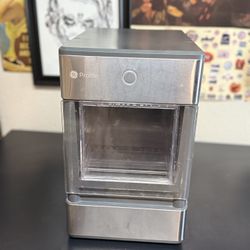 Prolife OPALO1GEPKT 24 lbs Countertop Ice Maker - Silver