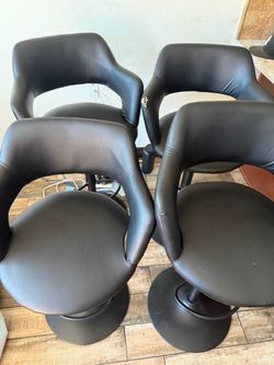 Black Bar Stools/ Chairs