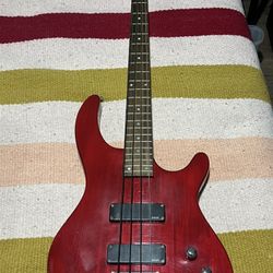Dean bass Guitar