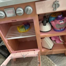 Play Kitchen