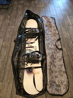 Rome Snowboard with Bindings and Active Carry Bag