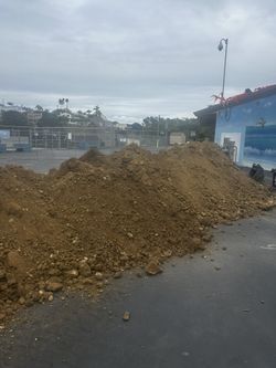 Free Fill Dirt ! And Free Delivery