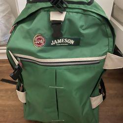 New Carry On Roller Bag Backpack 
