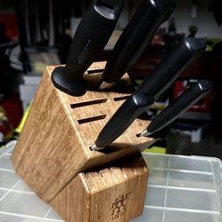 Knife Block With Knives- Zwilling