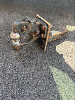 Trailer truck hitch