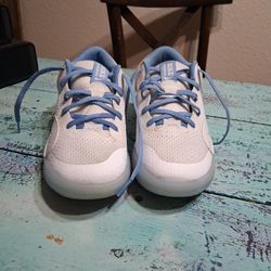Nike Hyperquick Blue And White Size 6 Price 120