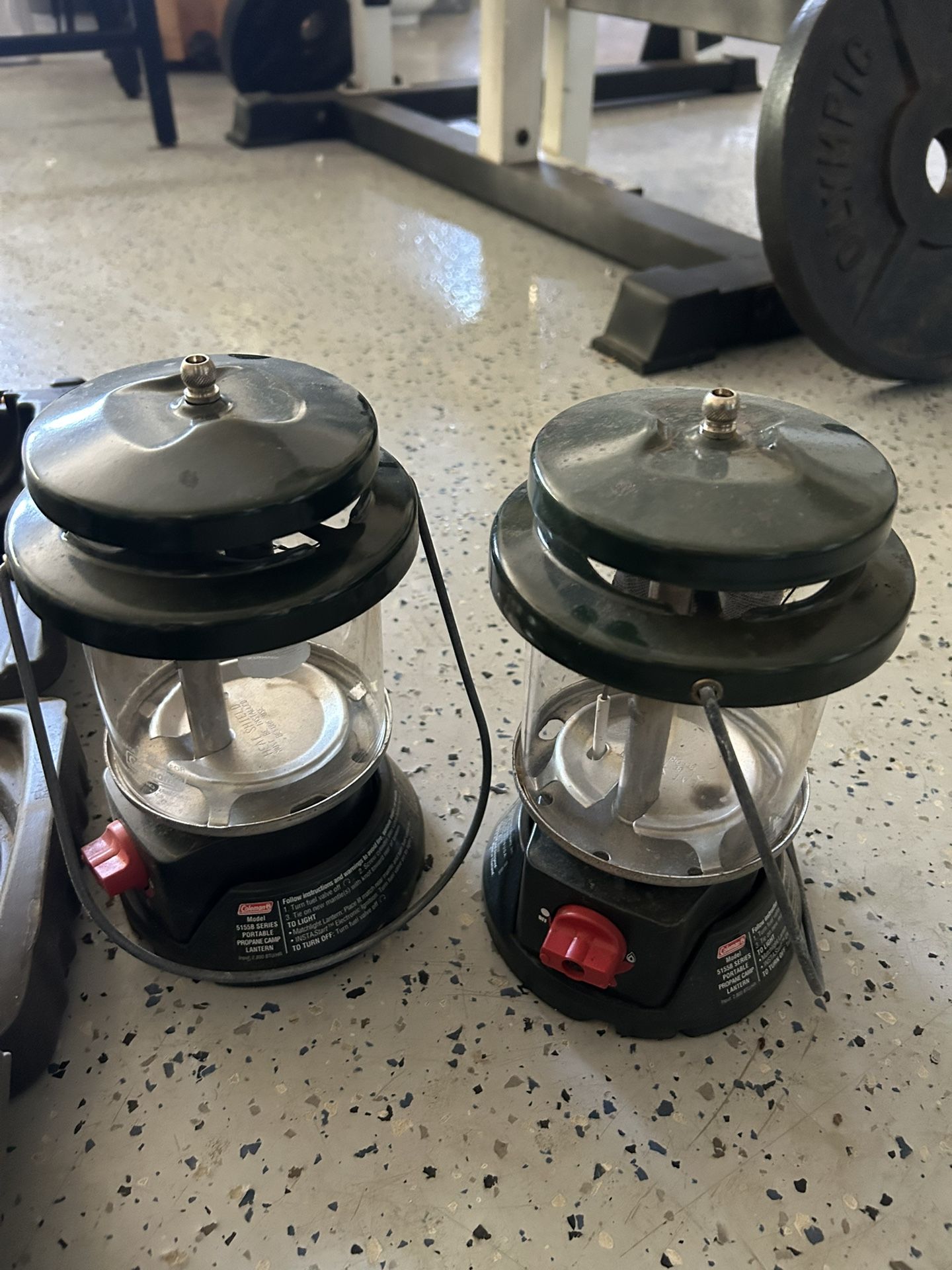 Coleman Propane Lanterns With Case