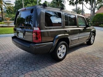 2006 JEEP COMMANDER 3RD ROW SEATING NAV LEATHER FINANCING!