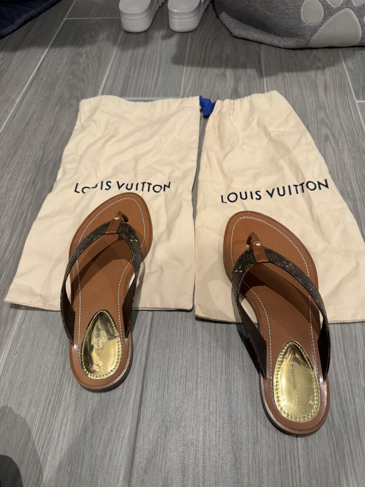 Louis Vuitton Sandals