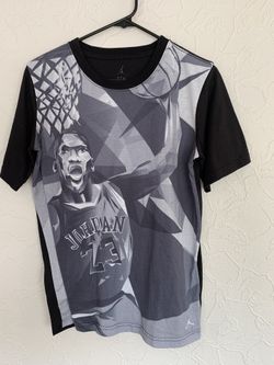 NIKE JORDAN BRAND AOP ALL OVER PRINT MENS SHIRT SIZE S/M NICE