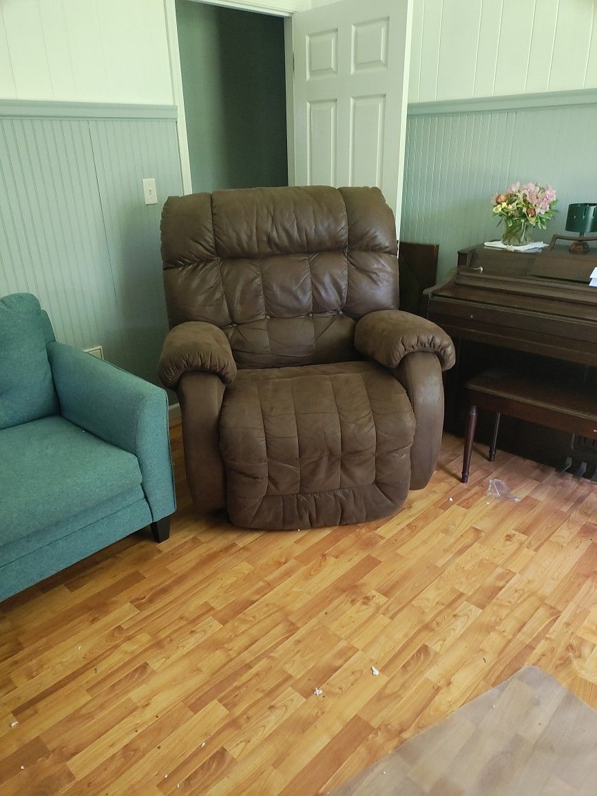 Oversized Big Boy Recliner