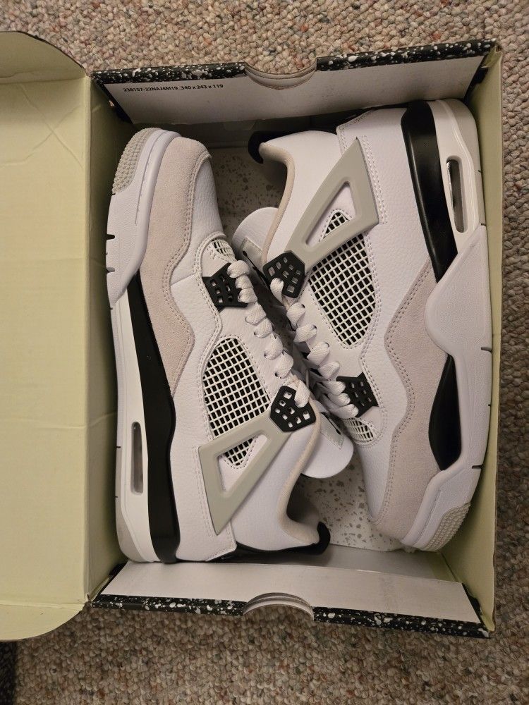 Jordan 4 Thunder Size 10