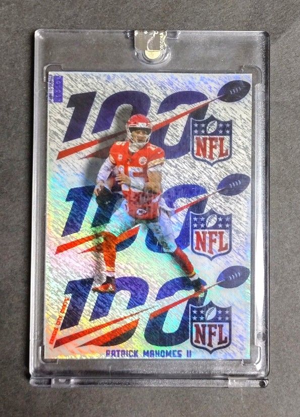 2019 Patrick Mahomes Galaxy Treasures Color Rush Refractor 