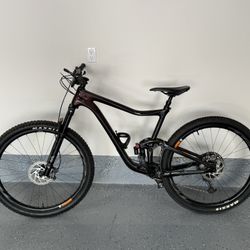 Giant Mountain Bike