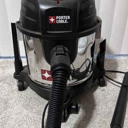 Shop Vacuum 4.0 Gallons 