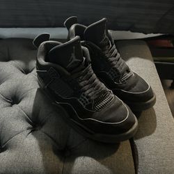Jordan 4 Black Cat 