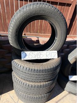265. 65 R 17 tires