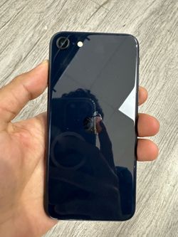 iPhone SE3 64GB Unlocked
