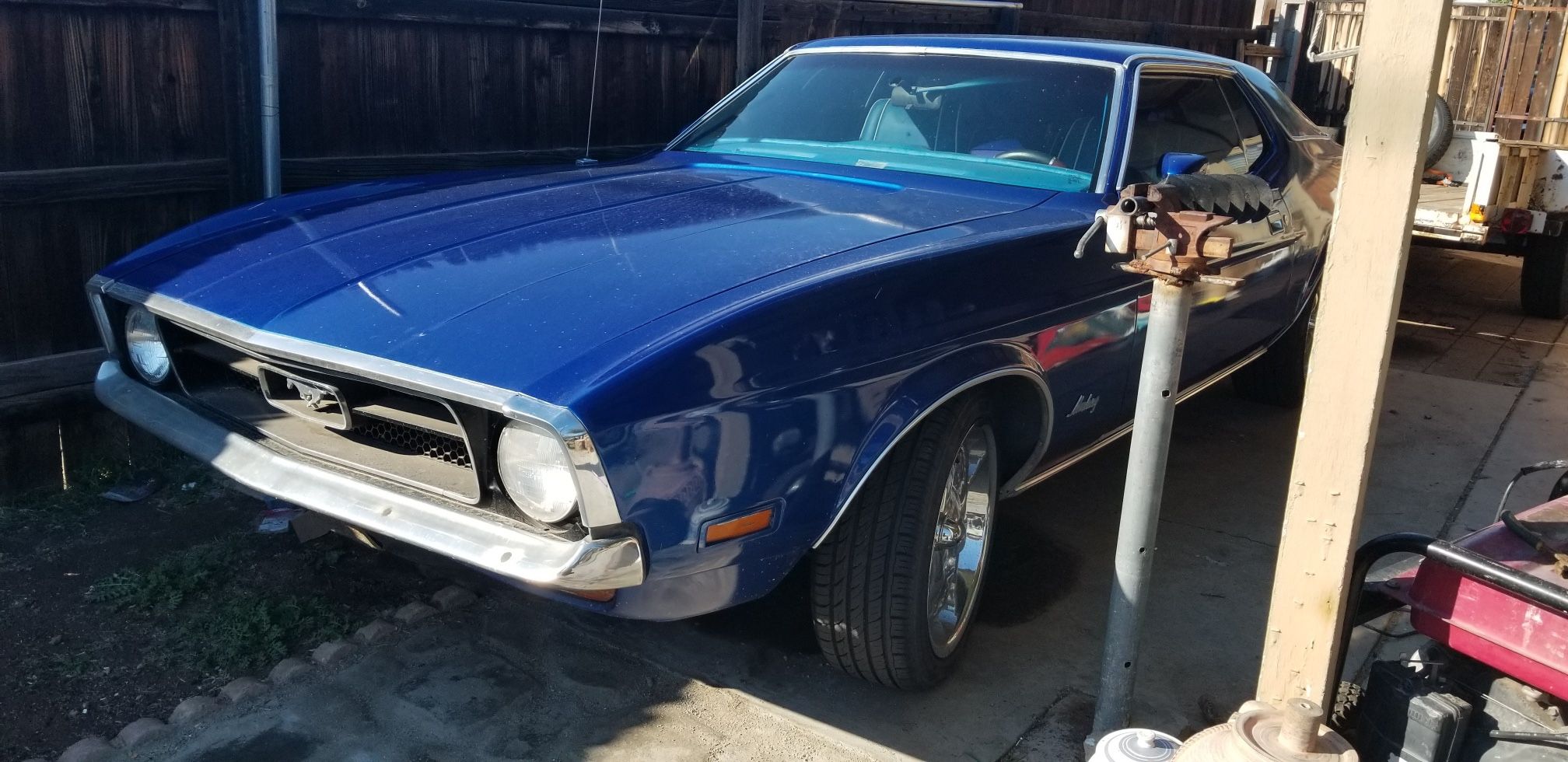 73 MUSTANG