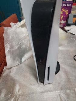 PlayStation 5 console disc with red controller, cables and 5 games!