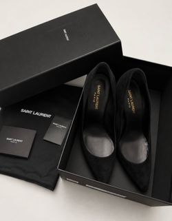 Saint Laurent Anja Pump