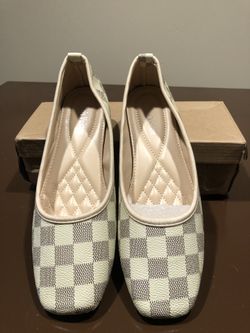 Woman’s Shoes