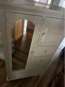 Pottery barn dresser