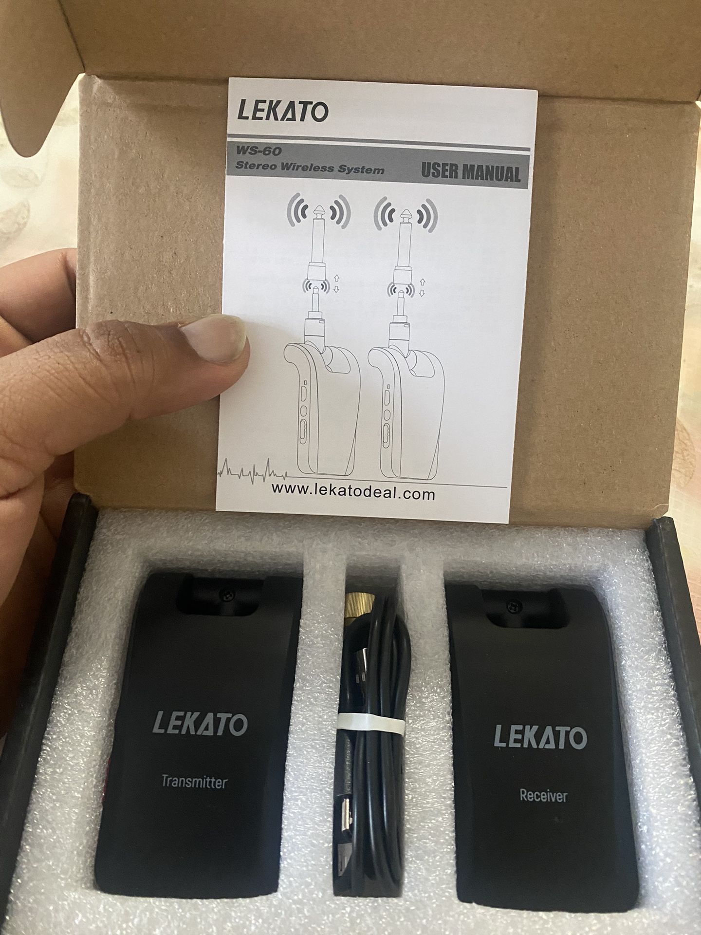 LEKATO 2.4GHz Wireless Guitar System 6 Channels Rechargeable Audio Wireless Transmitter Receiver for Guitar Bass Electric Instruments, Stereo and Mono