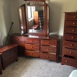5 Piece Kincaid Bedroom Set 
