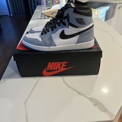 Jordan 1 University Blue 