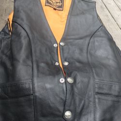 Milwaukee Mens Leather Vest