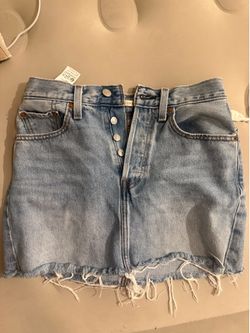 Levi’s skirt 24 size