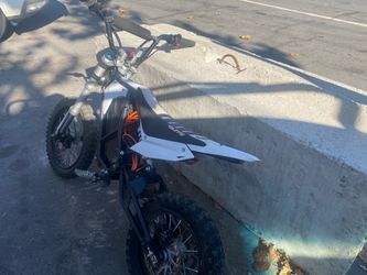 E-bike  2024 stomp E-Sx01