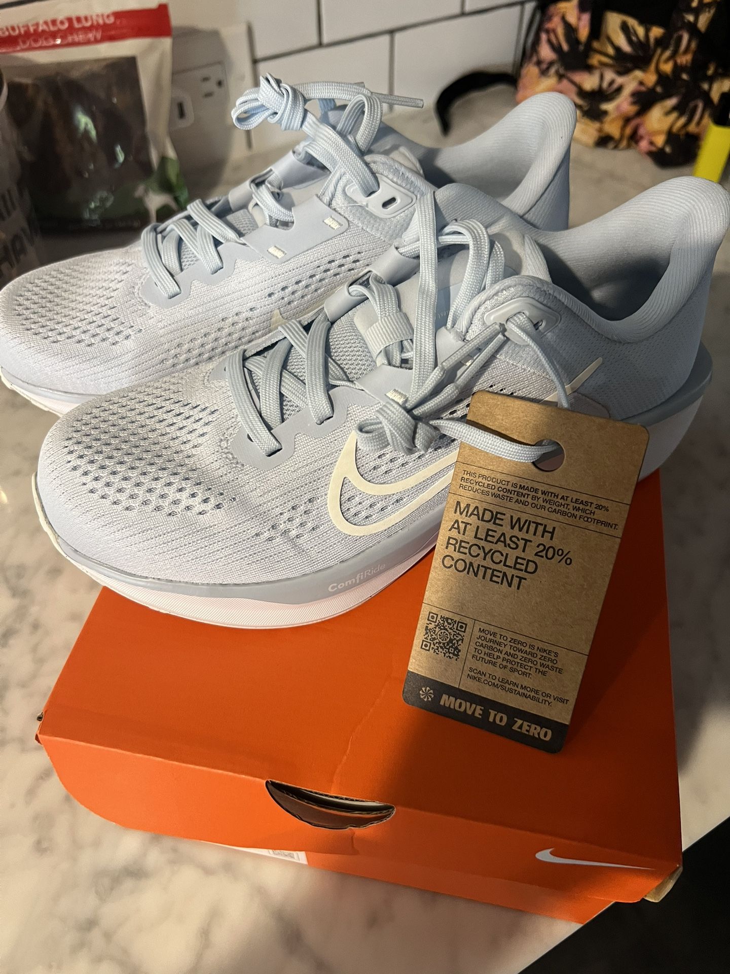 Nike Quest Women's Road Running Shoes Size NEW IN BOX