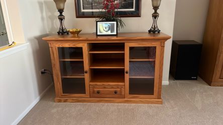 Component and tv center
