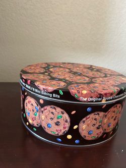 Lot of Cookie/Popcorn Tin