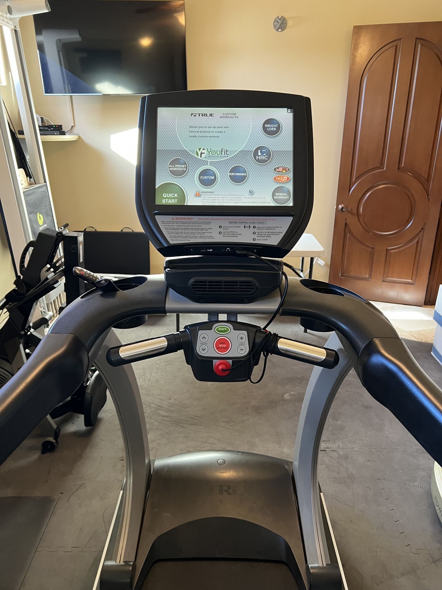 TRUE CS550 Commercial Treadmill