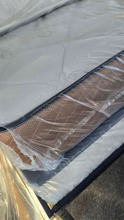 Ortopédic !! Queen Set $199 !! Mattress And Box  Spring