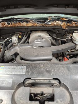 Chevy 5.3 engine and transmission 700