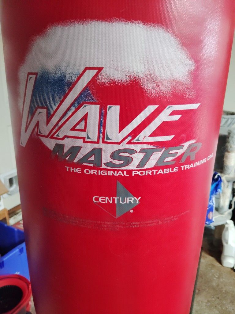 Century Wave Master Free Standing Heavy Bag