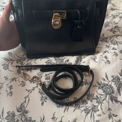 MK Minni Purse Black With Gold Key Chain MK Logo