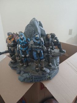 Halo Reach Noble Team Legendary Limited Edition Statue