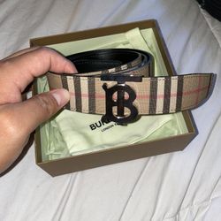 Burberry Reverseble Belt Brand New 