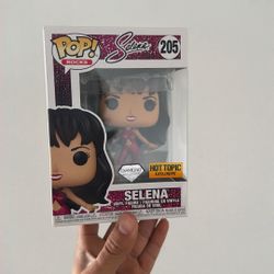 Selena Burgundy Dress Diamond Funko (new)