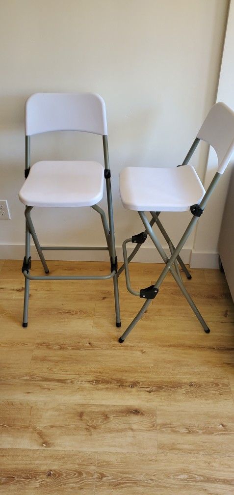 Folding Bar Stool